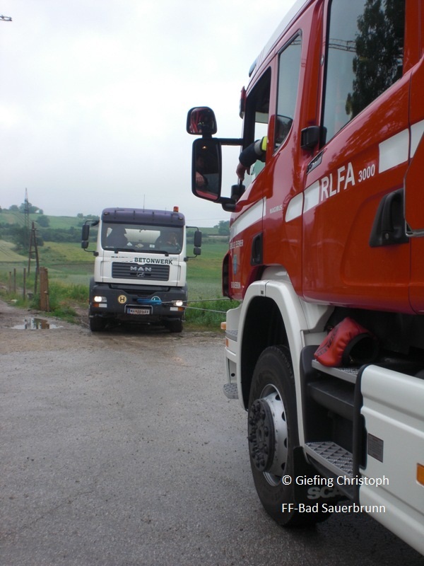 lkw_bergung170620102.jpg lkw_bergung170620102.jpg