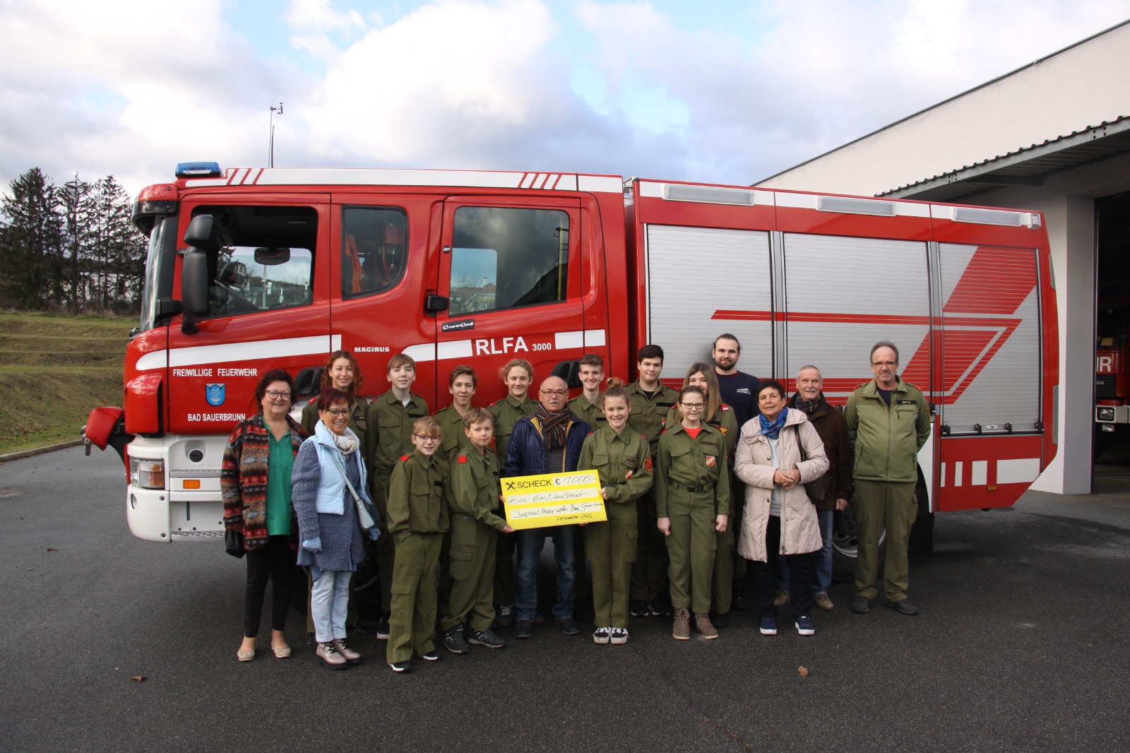 Spendenübergabe des Verschönerungsvereins an die Jugendfeuerwehr